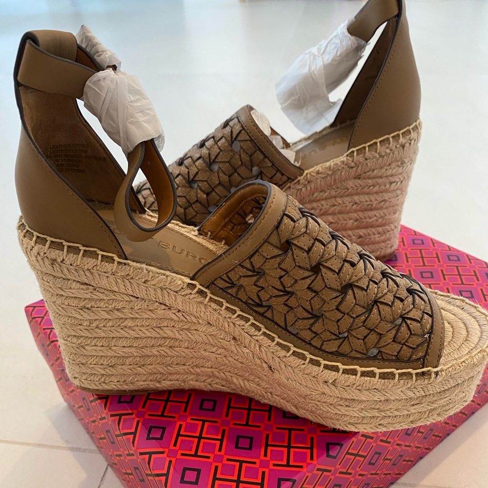 Tory Burch wedges (unused) size7